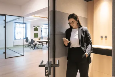 Unsere Telefonbox ist ideal für einen kleinen Call