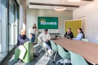 rivvers-coworking-space-frankfurt-hauptbahnhof-meeting-und-seminarraum
